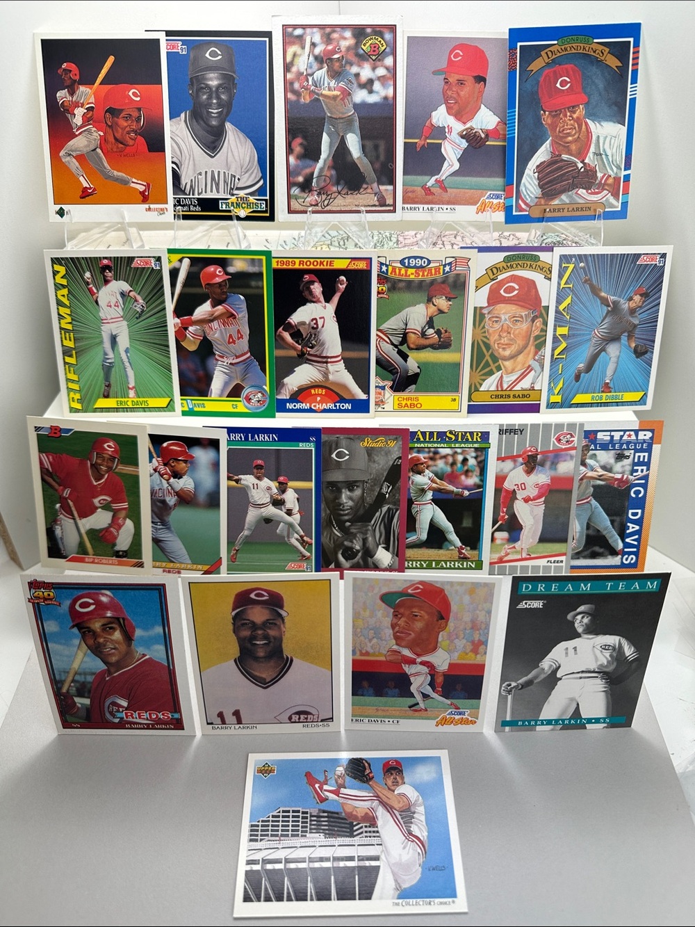 Reds 90’s Stars Barry Larkin/Eric Davis w/ Dibble/Sabo/Charlton Rookie lot of 23